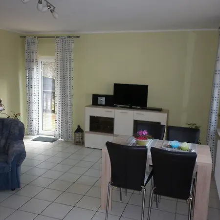 Apartament Schoor Monreal